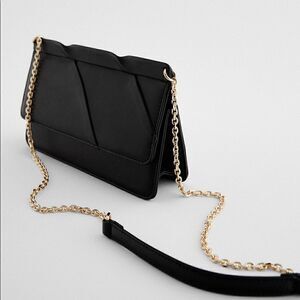 ZARA MINIMALIST CROSSBODY BAG WITH CHAIN